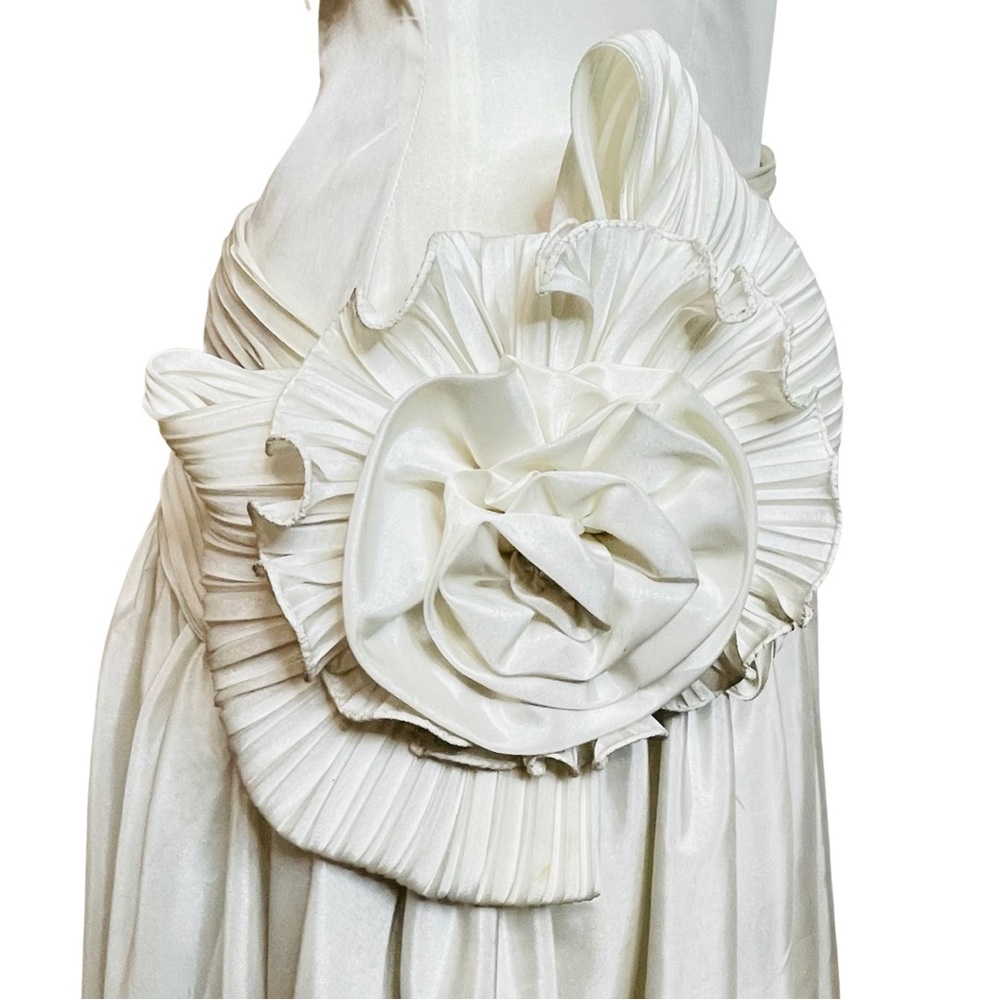 Vintage 1990's Princess Diana Inspired Tea Length Wedding Dress - Picture 5 of 7
